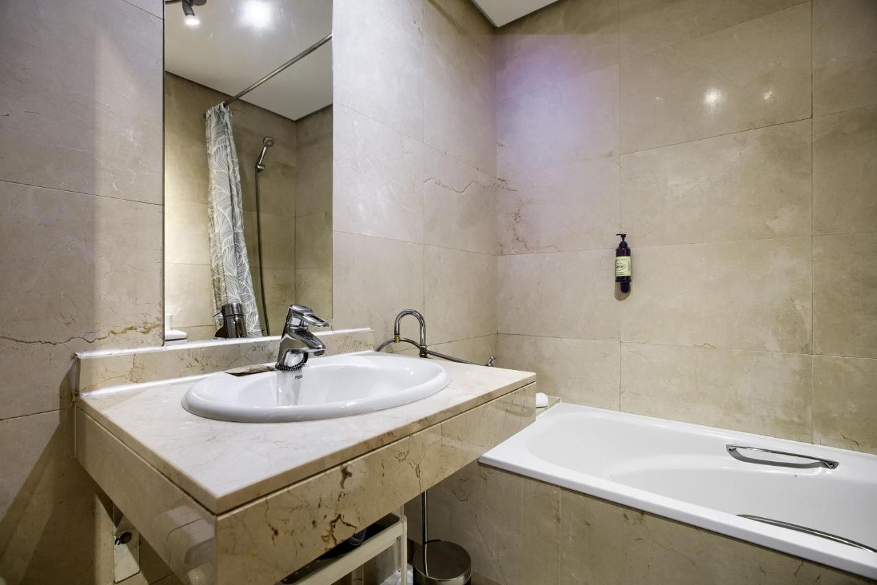 Ferienwohnung Charming Elegant Gran Via Madrid Exterior foto