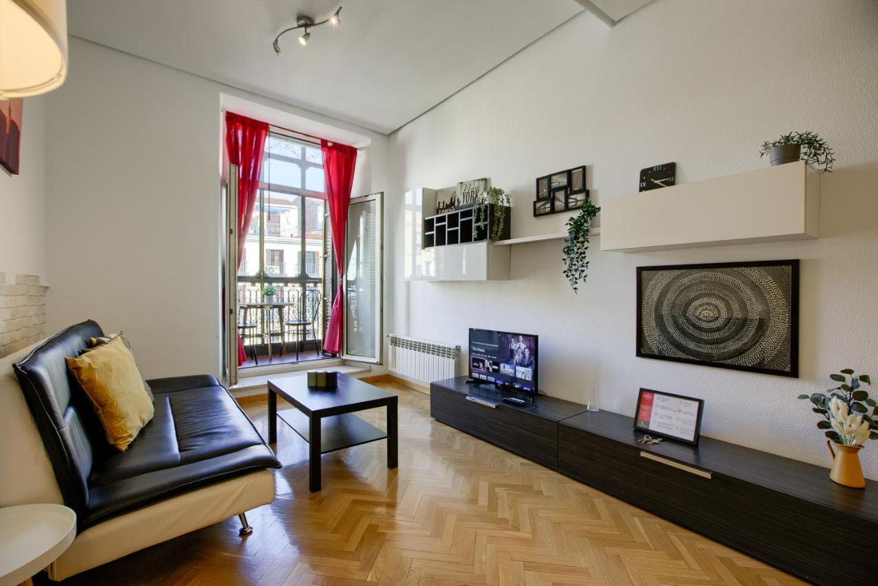 Ferienwohnung Charming Elegant Gran Via Madrid Exterior foto